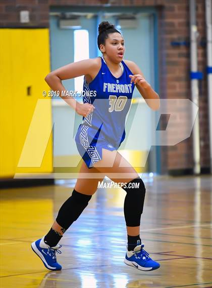 Thumbnail 2 in Elizabeth Seton vs. Fremont (Nike Tournament of Champions)  photogallery.