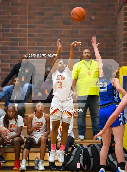 Thumbnail 1 in Elizabeth Seton vs. Fremont (Nike Tournament of Champions)  photogallery.