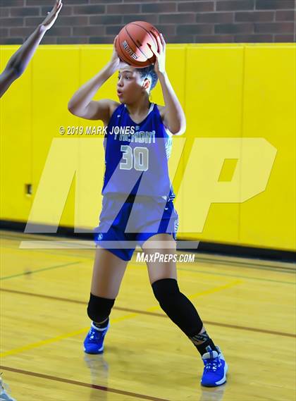 Thumbnail 3 in Elizabeth Seton vs. Fremont (Nike Tournament of Champions)  photogallery.