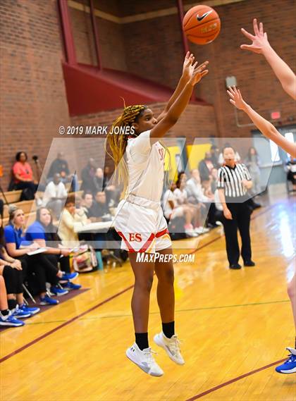 Thumbnail 2 in Elizabeth Seton vs. Fremont (Nike Tournament of Champions)  photogallery.