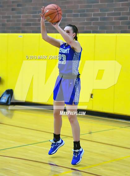 Thumbnail 1 in Elizabeth Seton vs. Fremont (Nike Tournament of Champions)  photogallery.