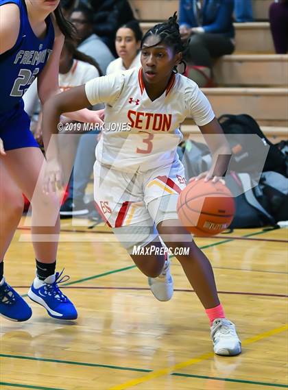 Thumbnail 2 in Elizabeth Seton vs. Fremont (Nike Tournament of Champions)  photogallery.