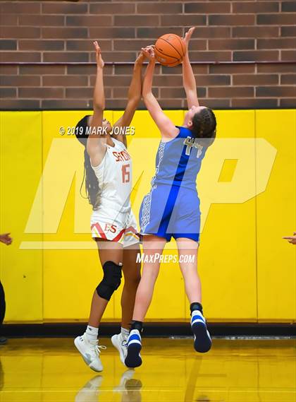 Thumbnail 2 in Elizabeth Seton vs. Fremont (Nike Tournament of Champions)  photogallery.