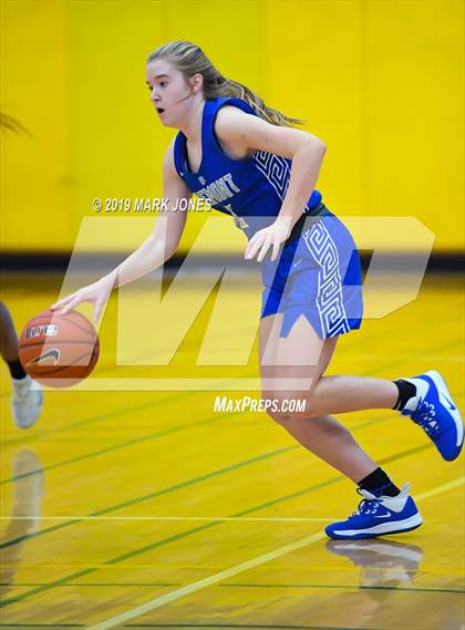 Thumbnail 3 in Elizabeth Seton vs. Fremont (Nike Tournament of Champions)  photogallery.