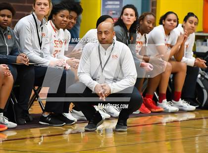 Thumbnail 3 in Elizabeth Seton vs. Fremont (Nike Tournament of Champions)  photogallery.