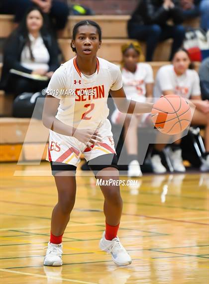 Thumbnail 3 in Elizabeth Seton vs. Fremont (Nike Tournament of Champions)  photogallery.