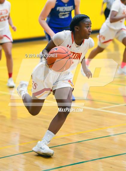 Thumbnail 1 in Elizabeth Seton vs. Fremont (Nike Tournament of Champions)  photogallery.