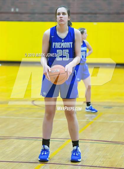 Thumbnail 3 in Elizabeth Seton vs. Fremont (Nike Tournament of Champions)  photogallery.