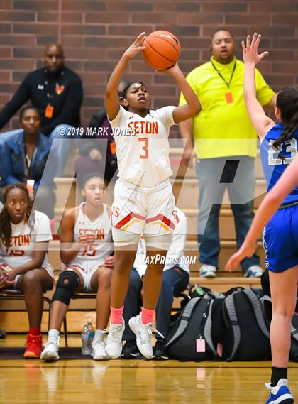 Thumbnail 3 in Elizabeth Seton vs. Fremont (Nike Tournament of Champions)  photogallery.