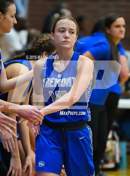 Thumbnail 1 in Elizabeth Seton vs. Fremont (Nike Tournament of Champions)  photogallery.