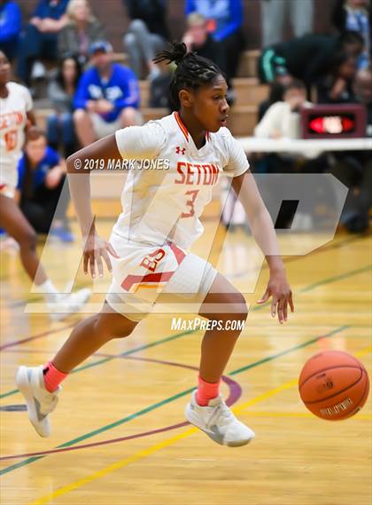 Thumbnail 3 in Elizabeth Seton vs. Fremont (Nike Tournament of Champions)  photogallery.