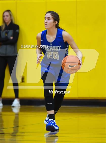 Thumbnail 2 in Elizabeth Seton vs. Fremont (Nike Tournament of Champions)  photogallery.