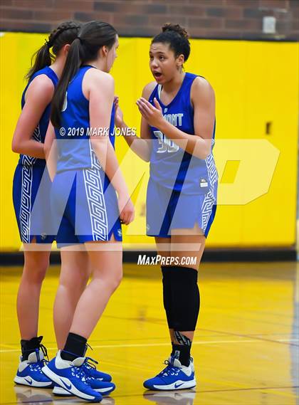 Thumbnail 2 in Elizabeth Seton vs. Fremont (Nike Tournament of Champions)  photogallery.