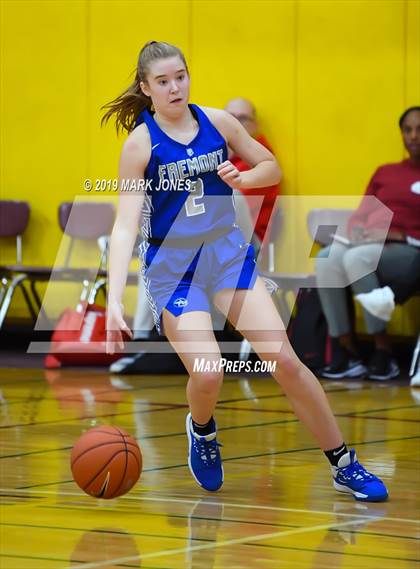 Thumbnail 1 in Elizabeth Seton vs. Fremont (Nike Tournament of Champions)  photogallery.