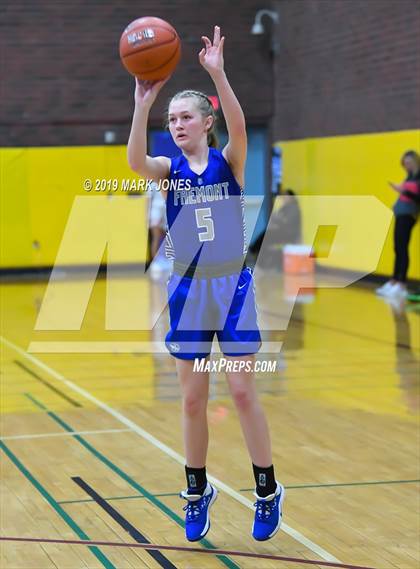Thumbnail 2 in Elizabeth Seton vs. Fremont (Nike Tournament of Champions)  photogallery.