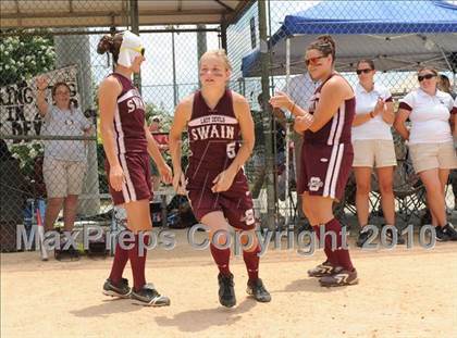 Thumbnail 2 in East Surry vs Swain (NCHSAA 1A Final) photogallery.