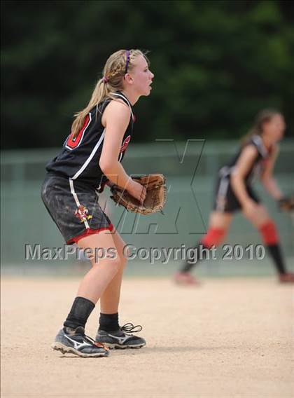 Thumbnail 2 in East Surry vs Swain (NCHSAA 1A Final) photogallery.