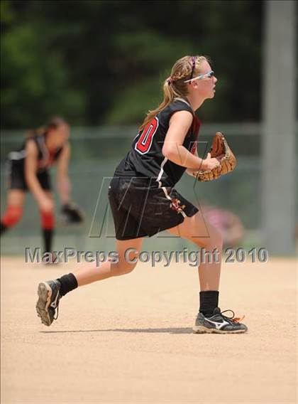 Thumbnail 2 in East Surry vs Swain (NCHSAA 1A Final) photogallery.
