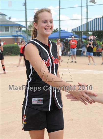 Thumbnail 3 in East Surry vs Swain (NCHSAA 1A Final) photogallery.
