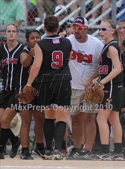 Thumbnail 3 in East Surry vs Swain (NCHSAA 1A Final) photogallery.