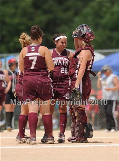 Thumbnail 1 in East Surry vs Swain (NCHSAA 1A Final) photogallery.