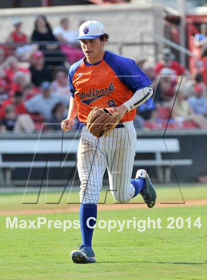 Thumbnail 3 in East Surry vs Whiteville (NCHSAA 1A Final - Game 3) photogallery.