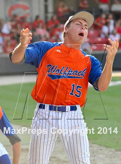 Thumbnail 3 in East Surry vs Whiteville (NCHSAA 1A Final - Game 3) photogallery.