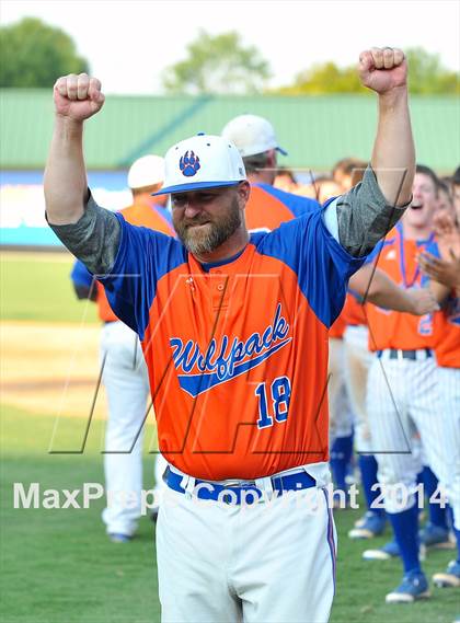 Thumbnail 2 in East Surry vs Whiteville (NCHSAA 1A Final - Game 3) photogallery.