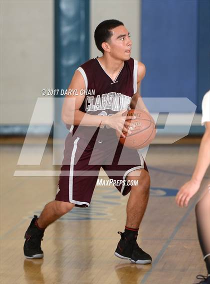 Thumbnail 1 in Claremont vs. San Marino (Baldwin Park Tournament) photogallery.