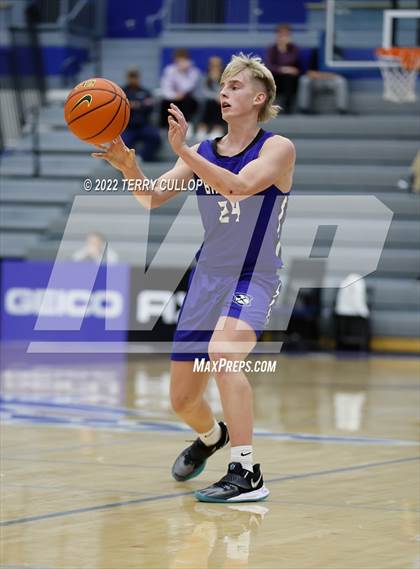 Thumbnail 1 in Corner Canyon vs. Bingham (5 For The Fight Hoopfest) photogallery.