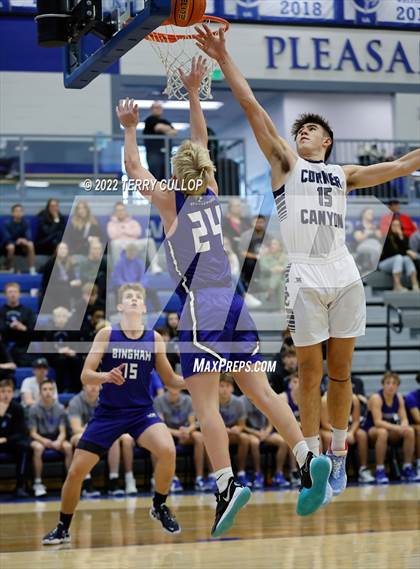 Thumbnail 1 in Corner Canyon vs. Bingham (5 For The Fight Hoopfest) photogallery.