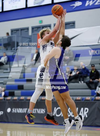 Thumbnail 1 in Corner Canyon vs. Bingham (5 For The Fight Hoopfest) photogallery.