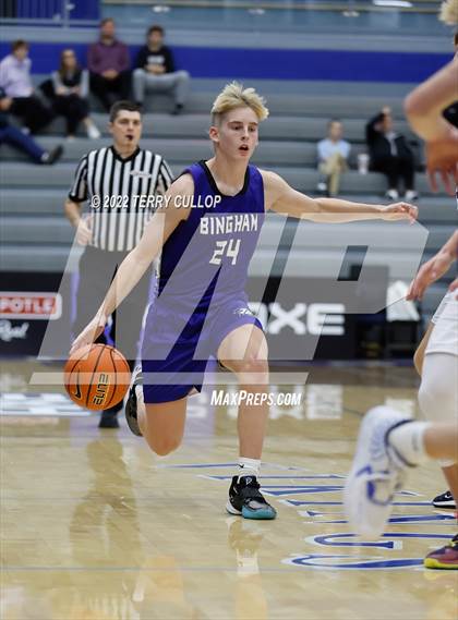 Thumbnail 1 in Corner Canyon vs. Bingham (5 For The Fight Hoopfest) photogallery.