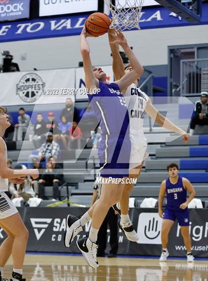 Thumbnail 3 in Corner Canyon vs. Bingham (5 For The Fight Hoopfest) photogallery.