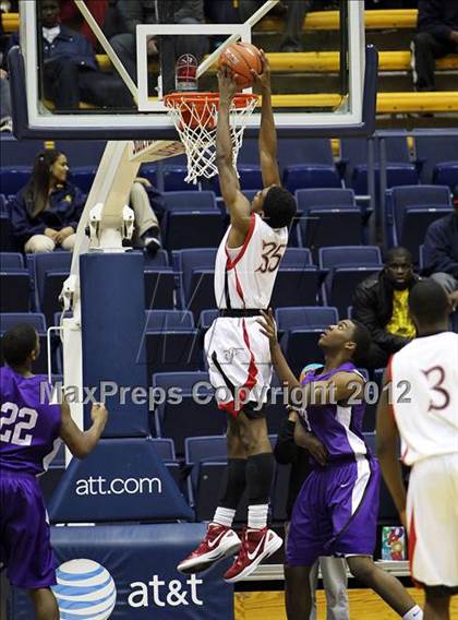 Thumbnail 2 in Salesian vs. Sacramento (Martin Luther King Classic) photogallery.
