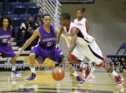 Thumbnail 2 in Salesian vs. Sacramento (Martin Luther King Classic) photogallery.