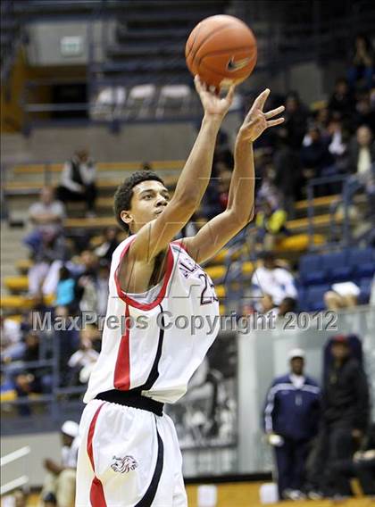 Thumbnail 3 in Salesian vs. Sacramento (Martin Luther King Classic) photogallery.