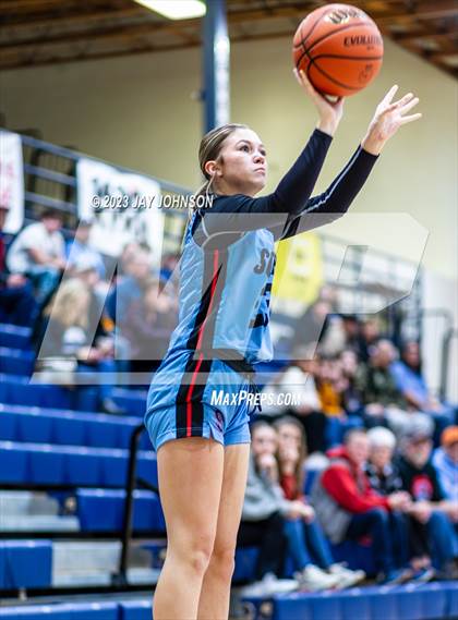 Thumbnail 2 in Grants Pass vs. South Salem (Capitol City Classic) photogallery.