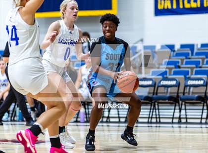 Thumbnail 2 in Grants Pass vs. South Salem (Capitol City Classic) photogallery.