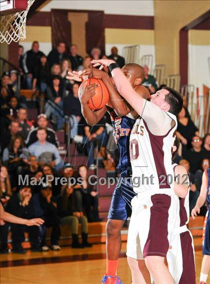 Thumbnail 3 in Greeley vs. Arlington photogallery.