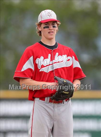 Thumbnail 3 in Chenango Valley vs. Saratoga Central Catholic (NYSPHSAA Class B Semifinal) photogallery.