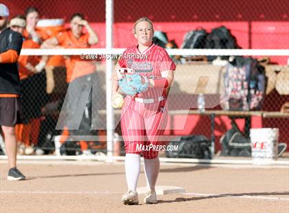 Thumbnail 3 in Nocona @ Muenster photogallery.