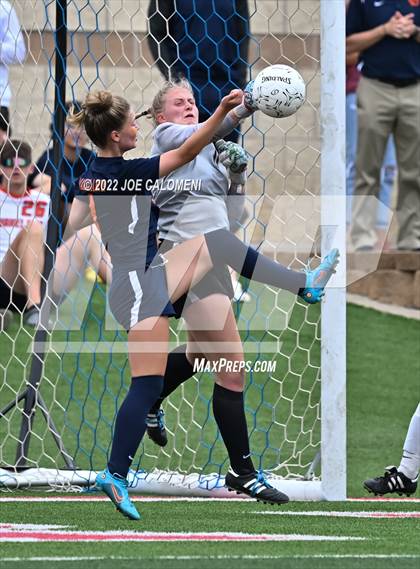 Thumbnail 2 in Grapevine vs Wakeland [Justin] (UIL 5A Girls Soccer State Final) photogallery.