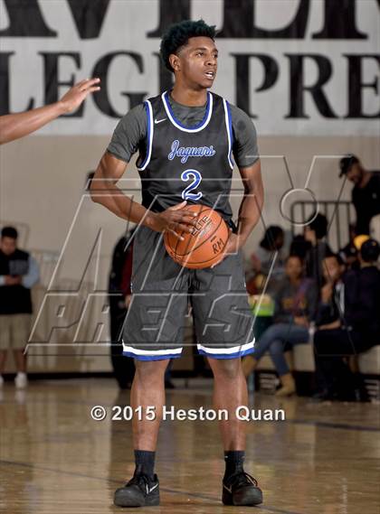 Thumbnail 3 in Dawson vs. Desert Pines (MaxPreps Holiday Classic) photogallery.