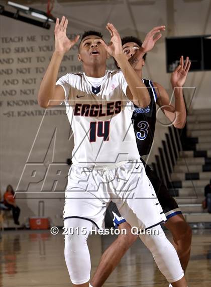 Thumbnail 1 in Dawson vs. Desert Pines (MaxPreps Holiday Classic) photogallery.