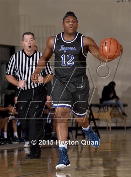 Thumbnail 1 in Dawson vs. Desert Pines (MaxPreps Holiday Classic) photogallery.
