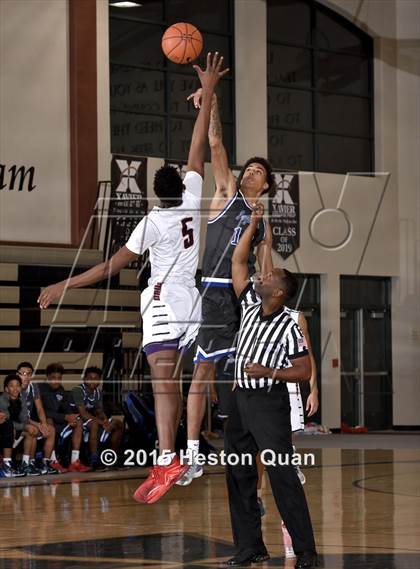 Thumbnail 1 in Dawson vs. Desert Pines (MaxPreps Holiday Classic) photogallery.