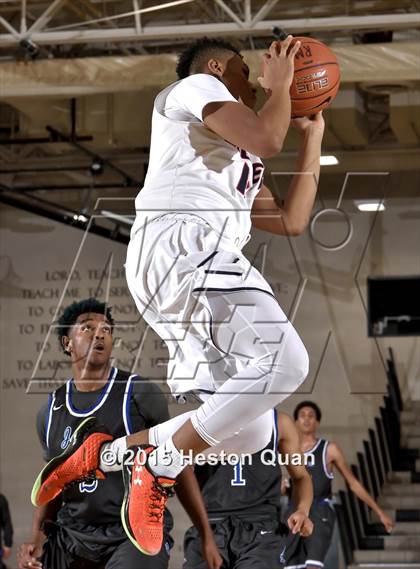 Thumbnail 1 in Dawson vs. Desert Pines (MaxPreps Holiday Classic) photogallery.