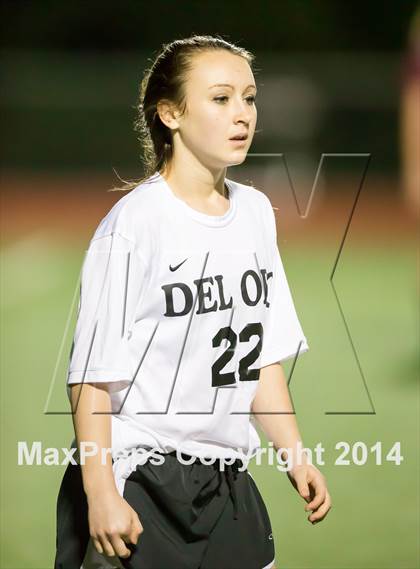 Thumbnail 2 in Del Oro vs. McClatchy photogallery.