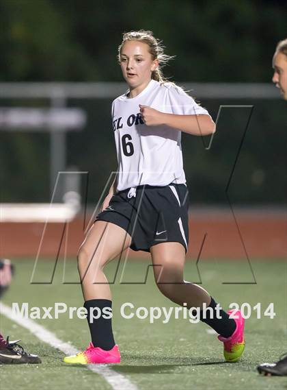 Thumbnail 2 in Del Oro vs. McClatchy photogallery.